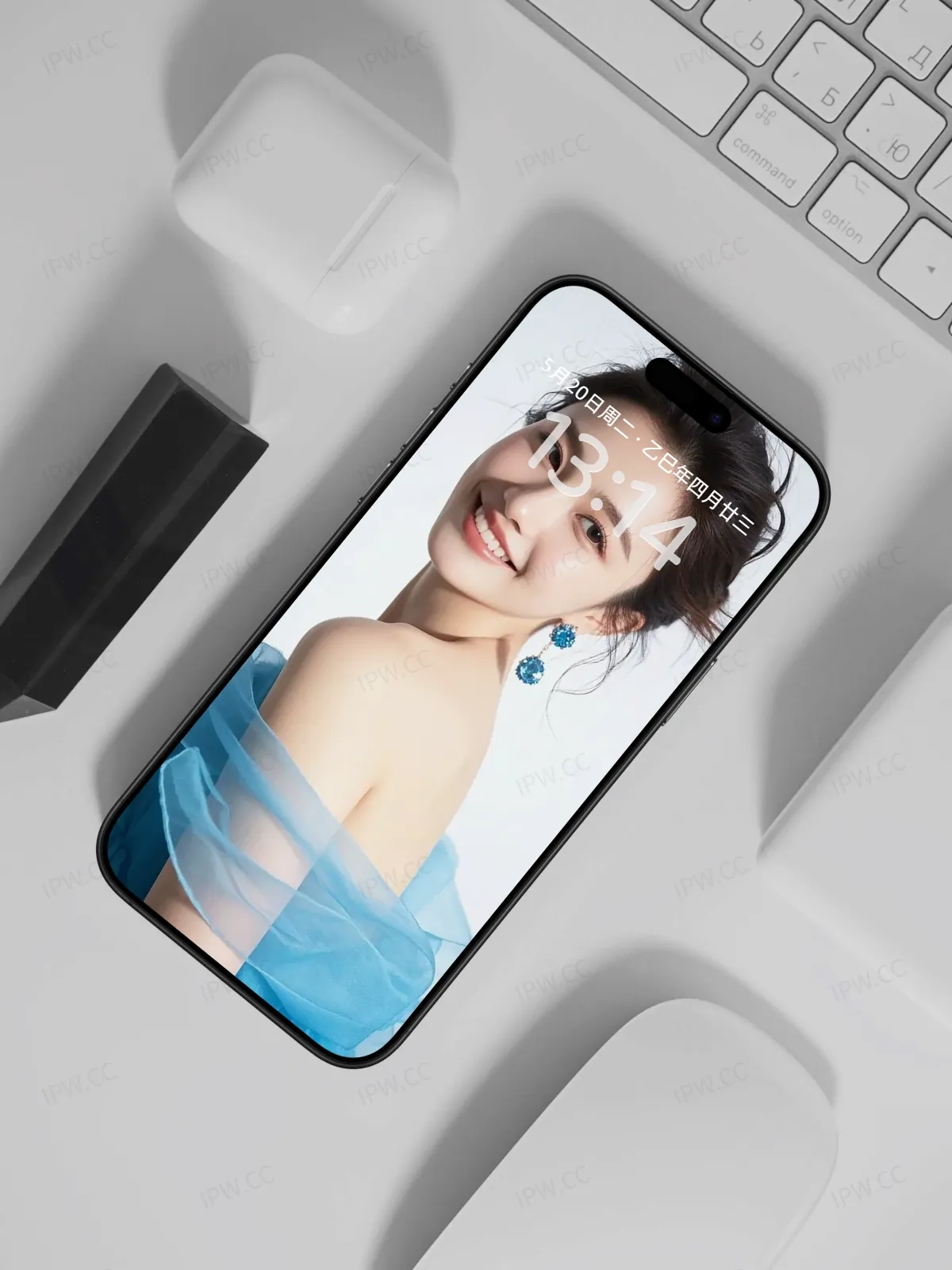 美女侧身手机高清静态壁纸#20250730141229 525cfca321d398c