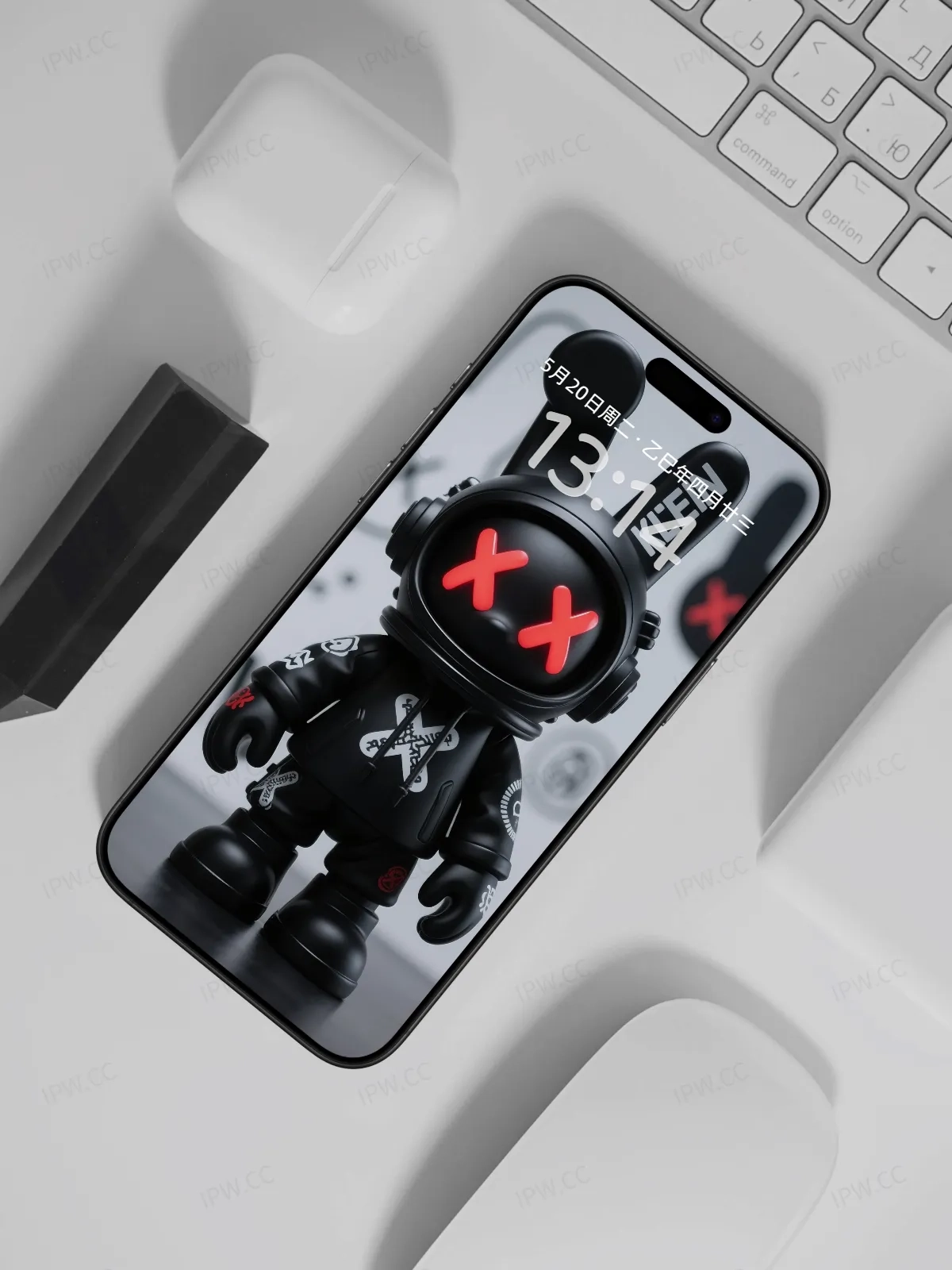 ROBBI公仔超帥黑魂手机高清静态壁纸#20250728164125 69fcf5af838d7e0