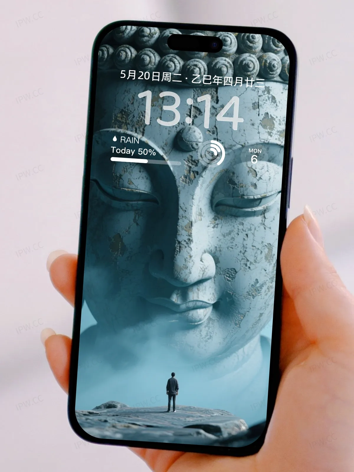 站在佛祖面前的男人手机高清静态壁纸#20250728172726 8b8e0f2b0eae240