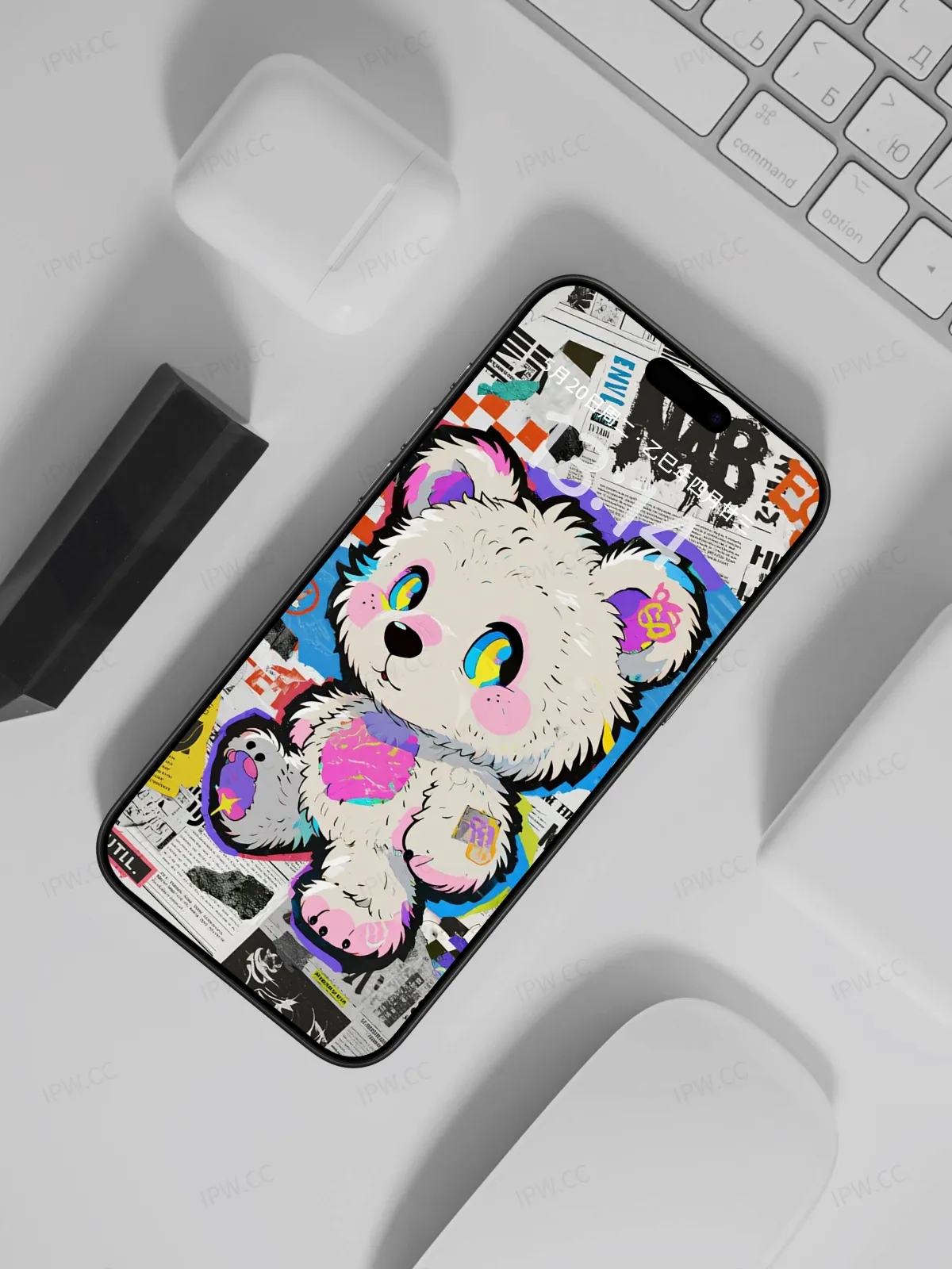 彩色熊手机高清静态壁纸#20250730140928 cac72755f64cf83